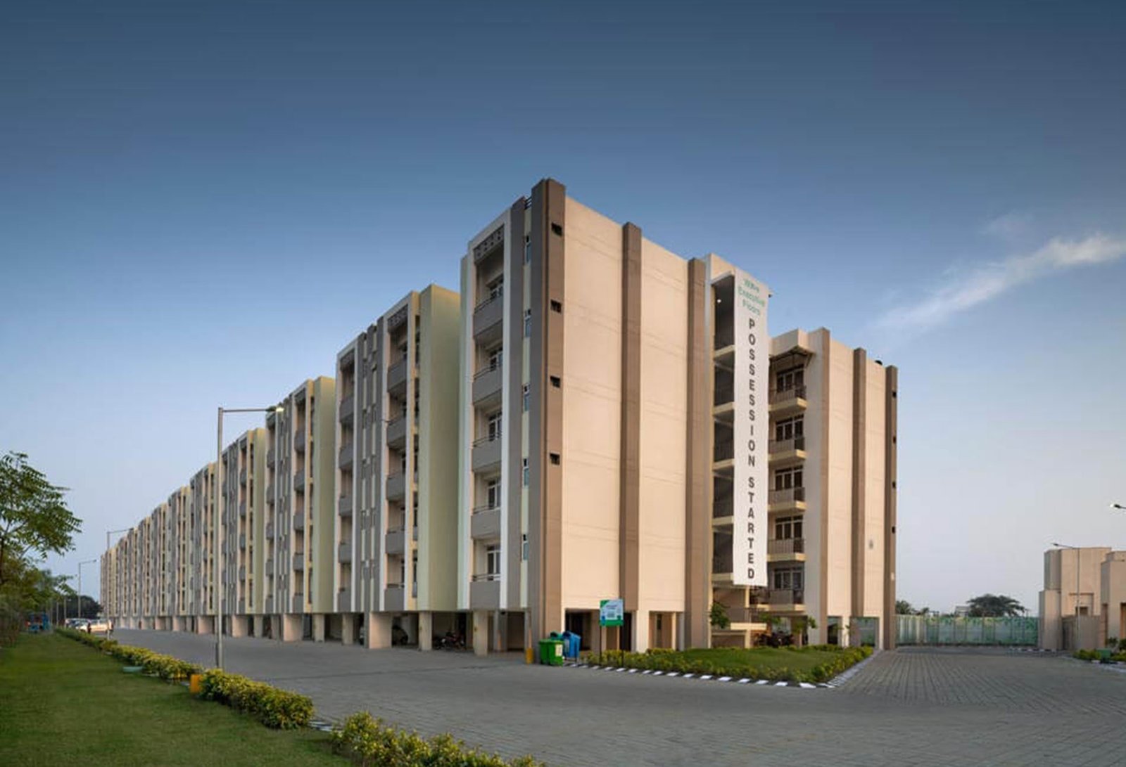 Wave Executive Floors Ghaziabad